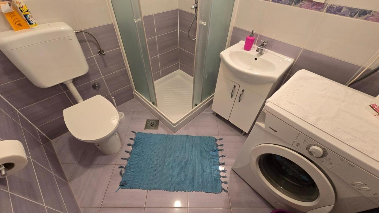 Studio Apartment Ljubica For 2 Persons 150M From The Beach โปเรช ภายนอก รูปภาพ